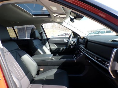 Used 2025 Hyundai Santa Fe XRT image 17