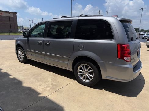 Used 2016 Dodge Grand Caravan SXT w/ Rear Park Assist Package FWD image 7