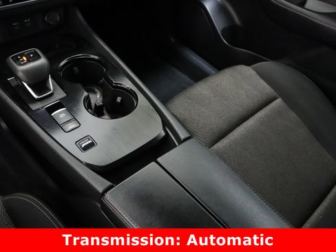 Used 2024 Nissan Rogue SV image 17