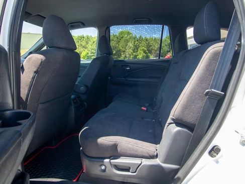 Used 2022 Honda Pilot Sport image 9