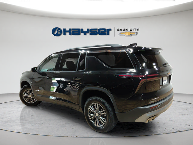Used 2026 Chevrolet Traverse LT FWD image 5