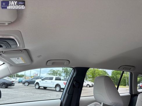 Used 2024 Toyota Corolla Cross LE FWD image 24