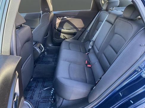Used 2022 Chevrolet Malibu LT image 33