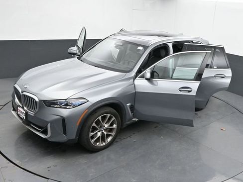 Used 2024 BMW X5 xDrive40i image 61