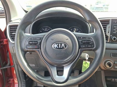 Used 2018 Kia Sportage LX AWD/4WD image 18