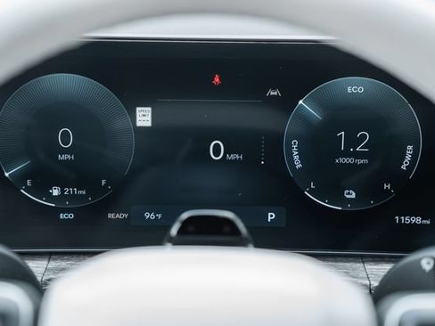 Used 2024 Hyundai Santa Fe Limited FWD image 47