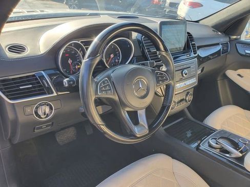 Used 2018 Mercedes-Benz GLS 550 4MATIC image 15