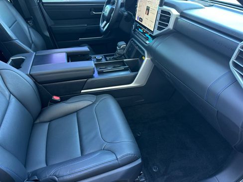 Used 2024 Toyota Tundra Platinum AWD/4WD image 14