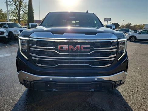 New 2026 GMC Sierra 1500 SLT image 11