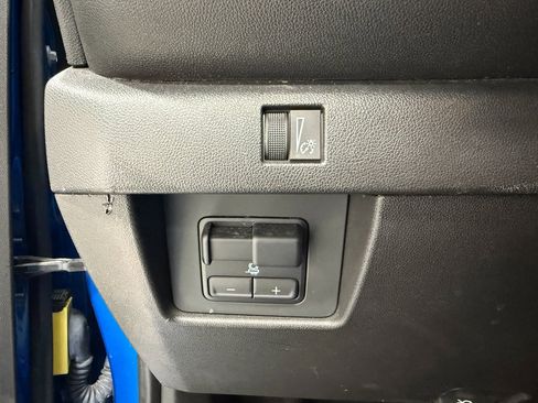 Used 2024 Chevrolet Colorado Trail Boss w/ Advanced Trailering Package image 23