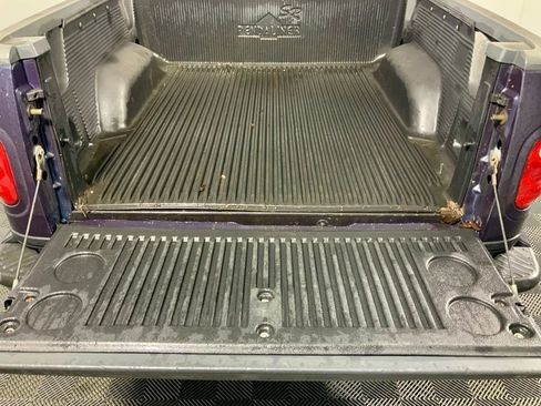 Used 2001 Ford F150 XLT image 11