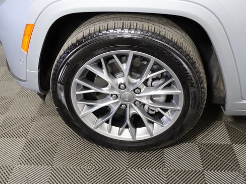 Used 2024 Jeep Grand Cherokee L Summit w/ Advanced Protech Group IV image 25