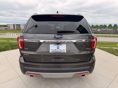 Used 2016 Ford Explorer XLT w/ Equipment Group 202A AWD/4WD image 4