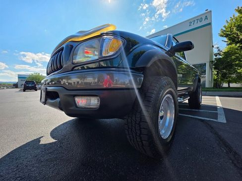 Used 2002 Toyota Tacoma 4x4 Regular Cab w/ Enhancement Pkg image 9