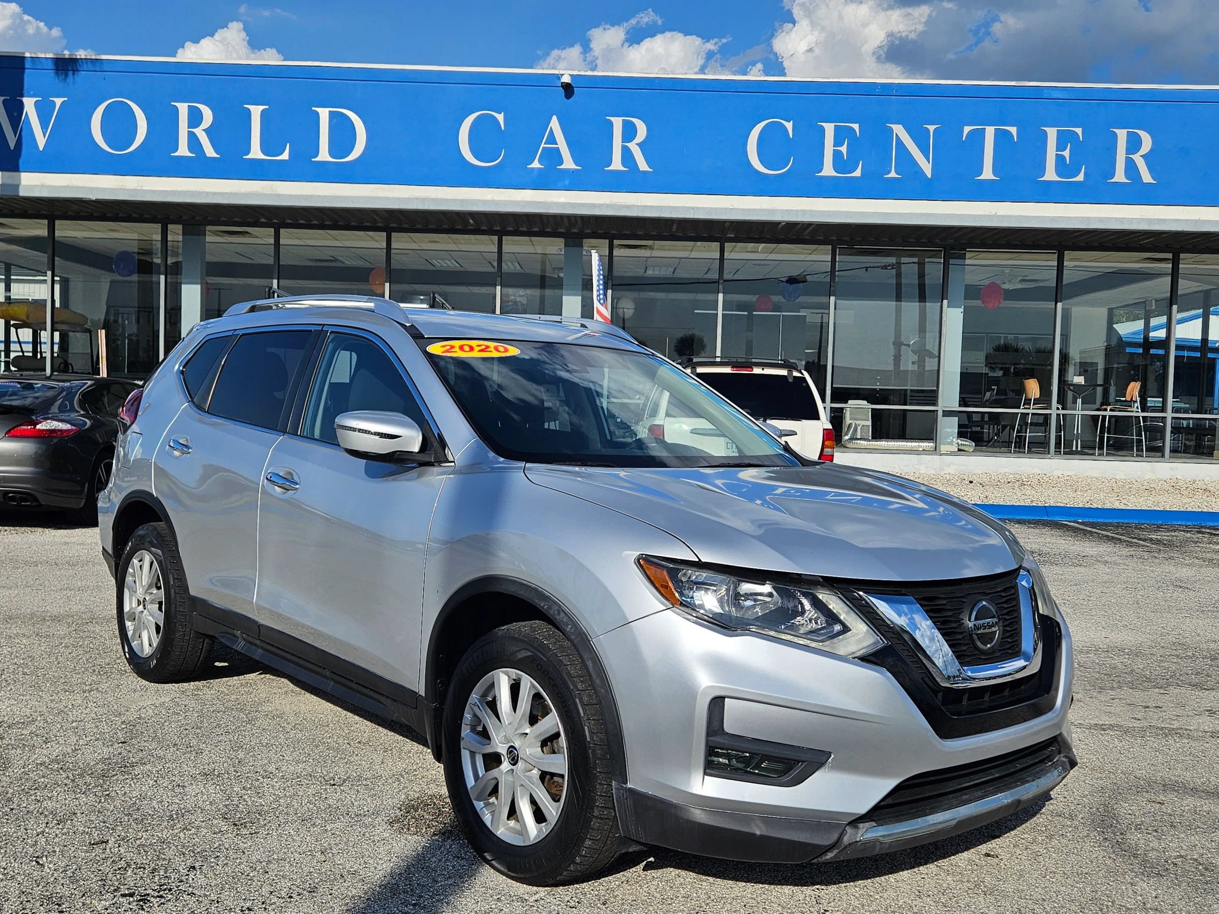 Used 2020 Nissan Rogue SV AWD/4WD image 1