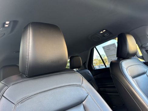 Certified 2022 Ford Explorer XLT w/ Equipment Group 202A image 18