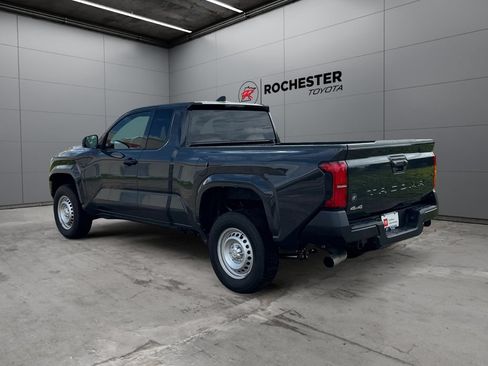 Certified 2025 Toyota Tacoma SR AWD/4WD image 3