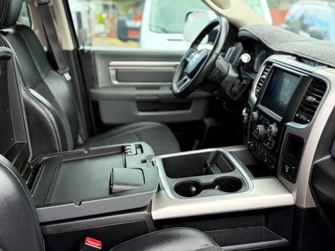 Used 2018 RAM 2500 Big Horn AWD/4WD image 28