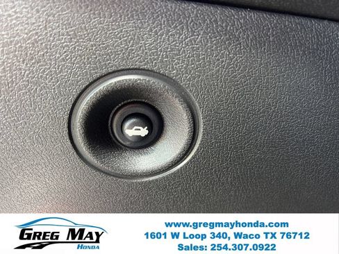 Used 2009 Dodge Challenger SRT8 w/ SRT Option Group II RWD image 22