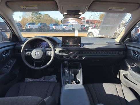 Used 2023 Honda Accord LX image 25