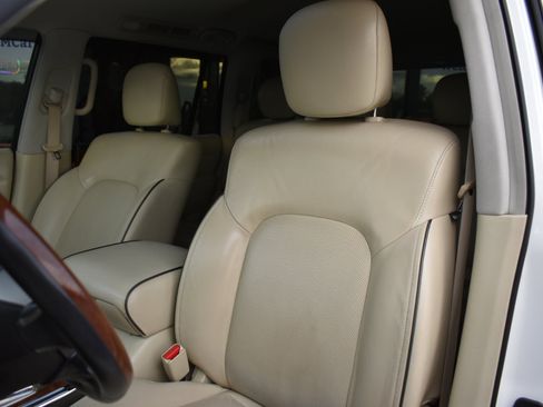 Used 2018 INFINITI QX80 2WD w/ Driver Assistance Package image 24