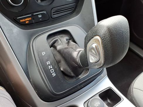 Used 2015 Ford Escape SE FWD image 18