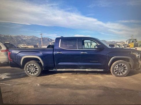 Used 2023 Toyota Tundra Limited image 4