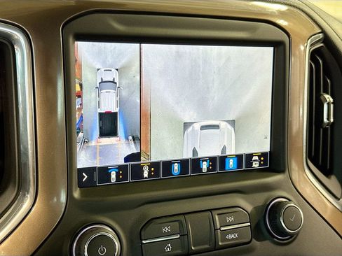 Used 2022 Chevrolet Silverado 3500 High Country w/ Z71 Off-Road Package AWD/4WD image 25