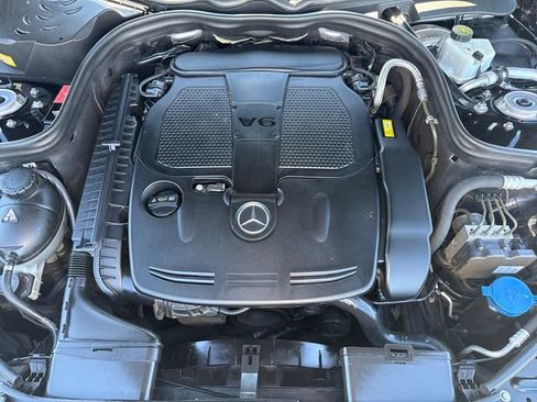 Used 2014 Mercedes-Benz E 350 4MATIC Sedan image 24