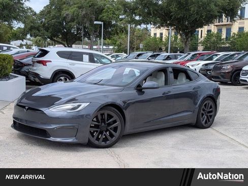 Used 2021 Tesla Model S Plaid image 1