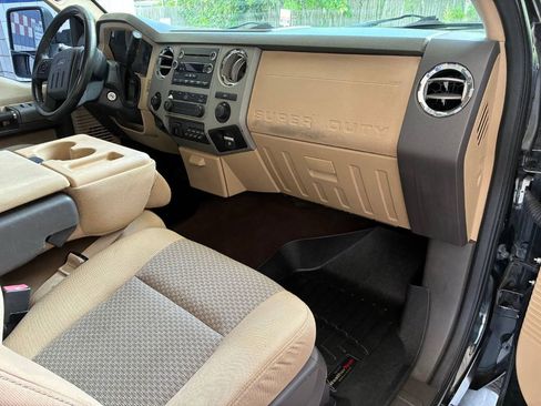 Used 2013 Ford F250 XLT w/ XLT Value Pkg AWD/4WD image 14