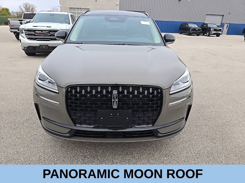 Used 2025 Lincoln Corsair Reserve w/ Jet Appearance Package AWD/4WD image 2