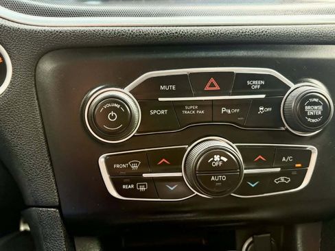 Used 2018 Dodge Charger R/T Scat Pack image 21