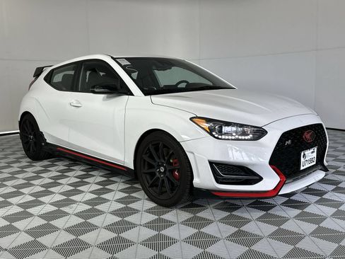Used 2022 Hyundai Veloster N FWD image 2