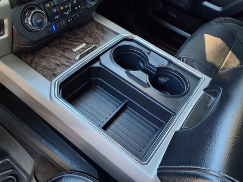 Used 2017 Ford F350 Lariat w/ Lariat Ultimate Package image 12