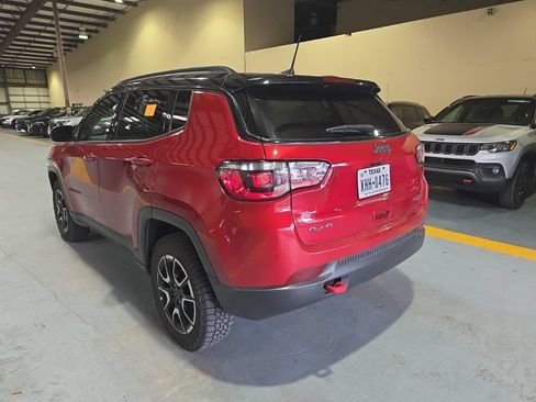 Used 2025 Jeep Compass Trailhawk AWD/4WD image 8
