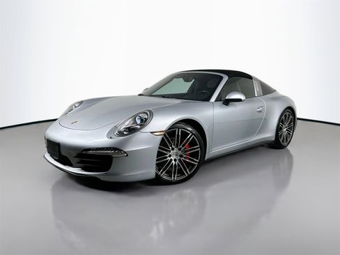 Used 2015 Porsche 911 Targa 4S image 1