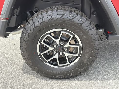 New 2026 Jeep Wrangler Unlimited Rubicon AWD/4WD image 21