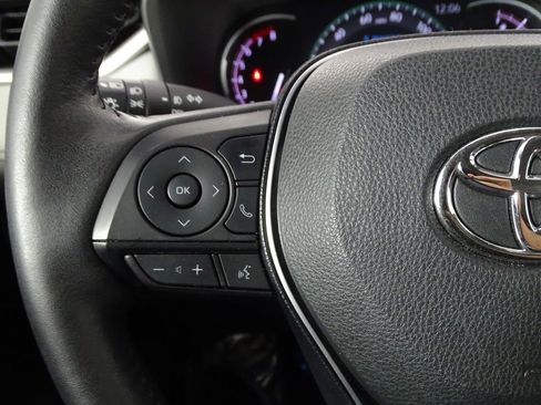 Used 2019 Toyota RAV4 Limited image 27