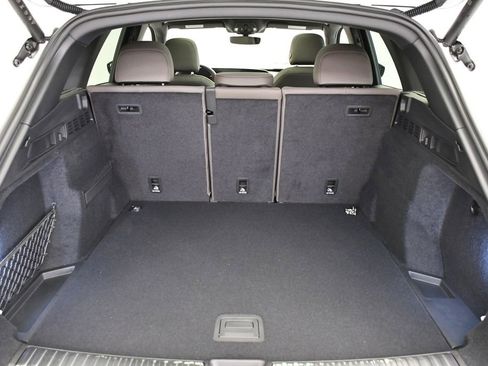 Used 2025 Audi Q5 Premium w/ Convenience Package image 53