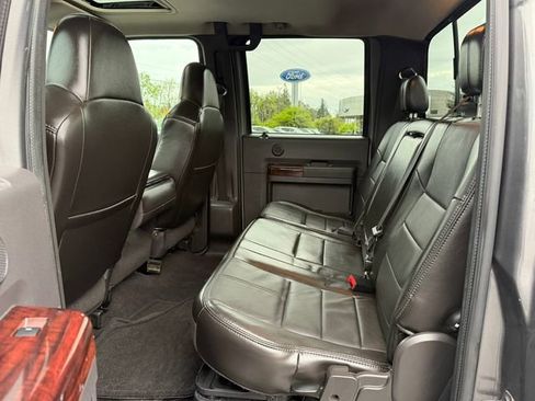 Used 2010 Ford F250 4x4 Crew Cab Super Duty image 16