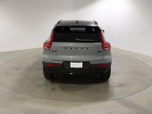 New 2026 Volvo XC40 B5 Ultra w/ Climate Package image 4