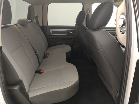 Used 2021 RAM 1500 Classic SLT image 19