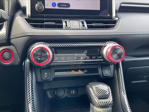 Used 2025 Toyota RAV4 XLE image 35