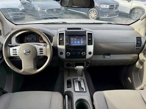 Used 2019 Nissan Frontier S image 32