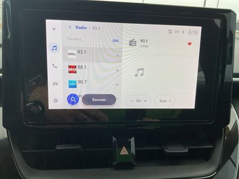 Used 2024 Toyota Corolla LE image 23