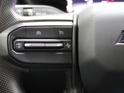 Used 2023 Chevrolet Colorado Trail Boss image 19