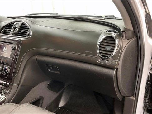 Used 2017 Buick Enclave Leather image 17