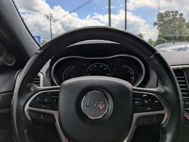 Used 2018 Jeep Grand Cherokee Laredo RWD image 22