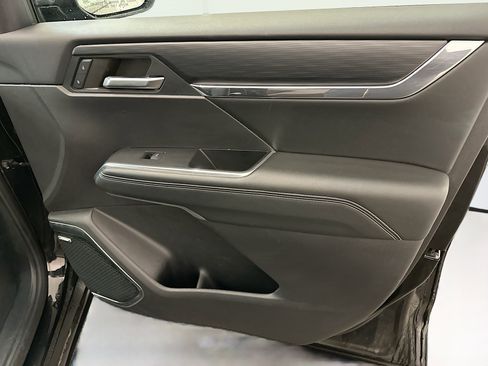 Used 2024 GMC Acadia Elevation image 35